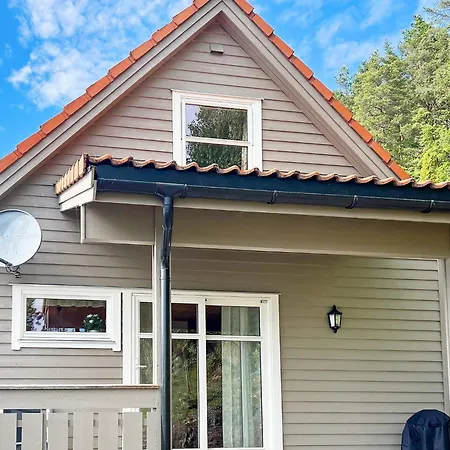 Holiday Home Leikanger Tatil Evi *