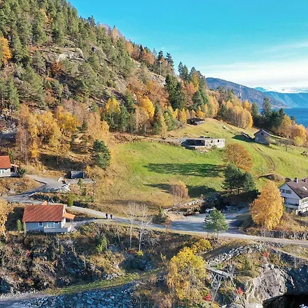 Holiday Home Leikanger Nyaraló Leikanger