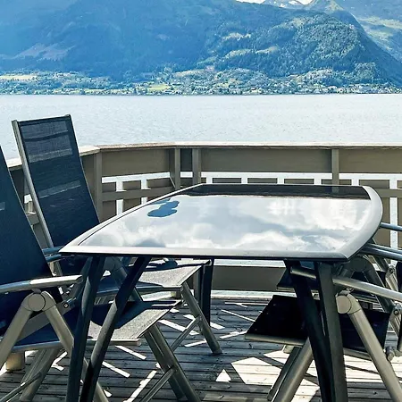 Holiday Home Leikanger